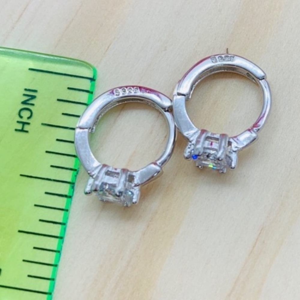 🌟 Sterling Silver 925 CZ Huggins Hoop Earrings - Picture 3 of 4